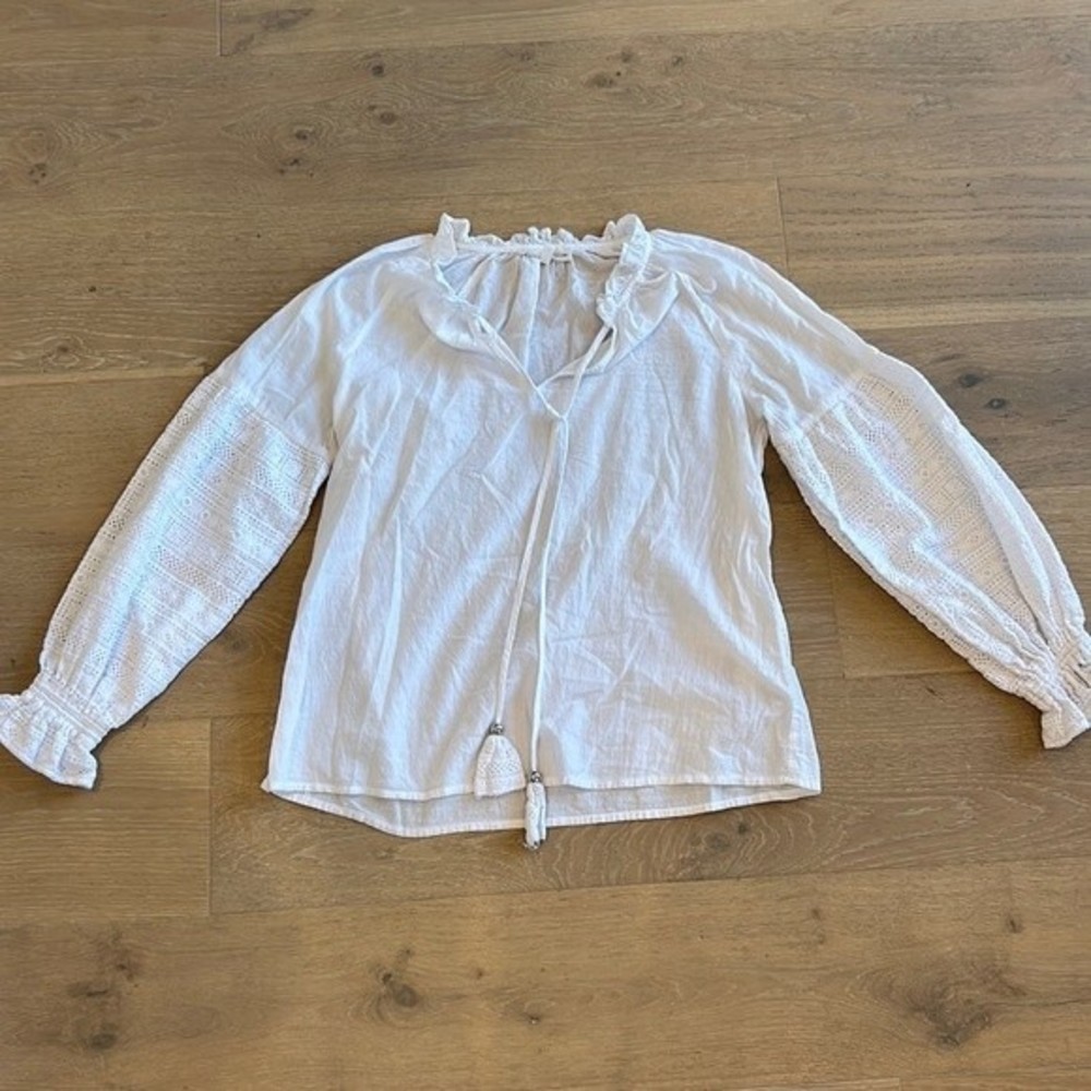 Free the Roses White Blouse with Lace Sleeves